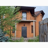 Продам 2 єт.кирпичній дом 160 кв.м. в с.Осещина, КГ Межречье