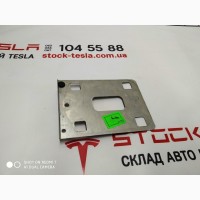 Пластина усилителя бампера переднего Tesla model S 1011692-00-A 1011692-00