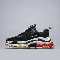 Кроссовки Balenciaga Triple S женские