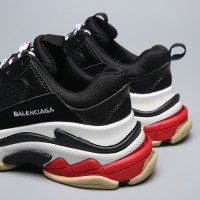 Кроссовки Balenciaga Triple S женские