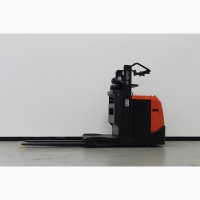 Продаем комплектовщик заказов Horizontal order picker BT OSE100W недорого