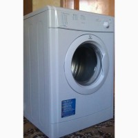 Продаю новую сушильную машинку Indesit IDV 75.загрузка 7 кг