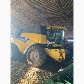 Комбайн зерноуборочный New Holland CR 9080