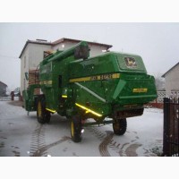 Комбайн John Deere 1055