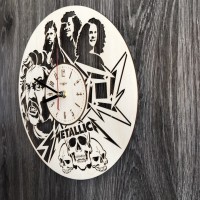 Деревянные часы на стену «Metallica»