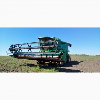 Комбайн John Deere 9500