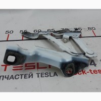 Петля крепления капота правая PPSW с повреждением Tesla model X 1058042-00