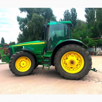 Трактор John Deere 8520