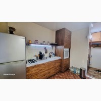 Продам 3 комнат. квартииру 65 кв.м. на Оболонеул.Зои Гайдай 9-8, м.Минская