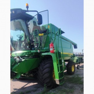 Комбайн зернозбиральний John Deere W 660