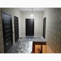 Продам 2 єт. кирпичній дом 300 кв.м. в с.Старіе Петровці, с.к Троянда