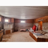 Продам 2 єт. кирпичній дом 300 кв.м. в с.Старіе Петровці, с.к Троянда