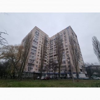 Продам 3 комнат.квартиру 86 кв.м. на бул.Чоколовском, м.Шулявская